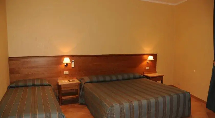 Colonna Room Rental