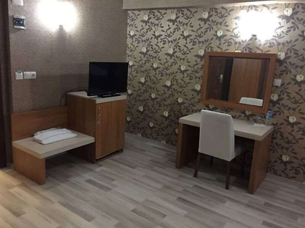 Hotel Dedemin 2
