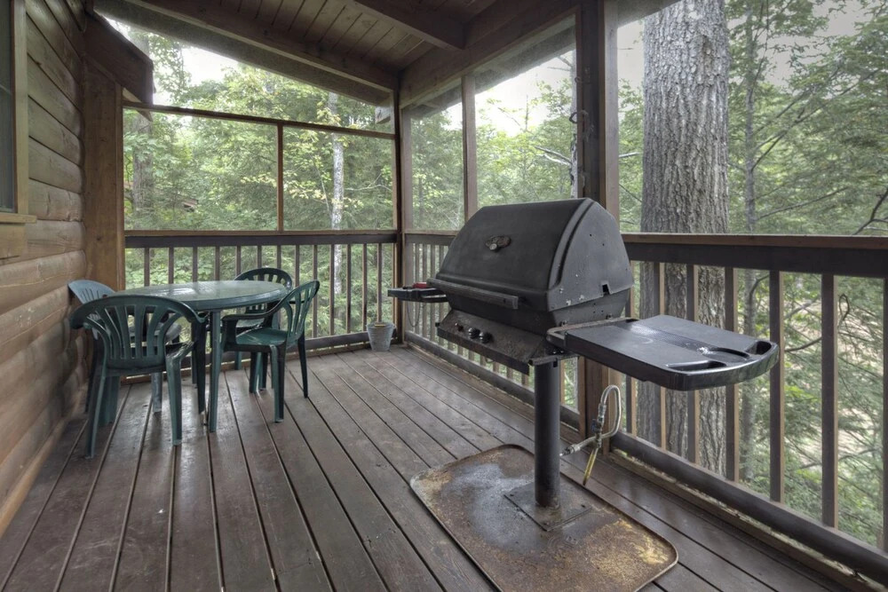 Youngs Hideaway by Eagles Ridge Resort