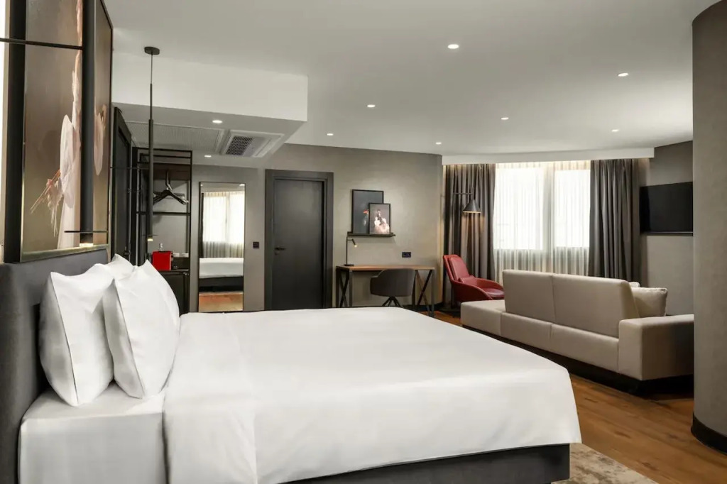 Radisson RED Hotel Izmir Point Bornova