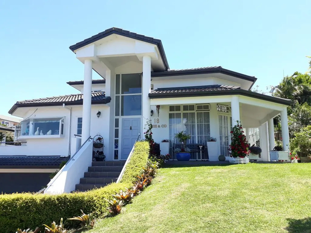 Lush & Co Auckland Bed & Breakfast