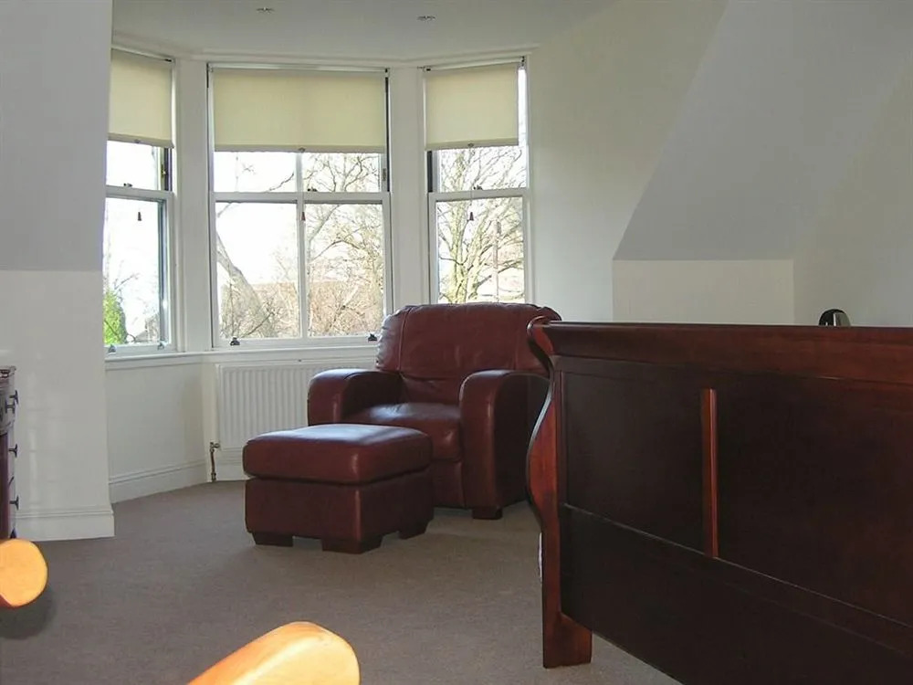 Ashtree House Hotel, Glasgow Airport & Paisley