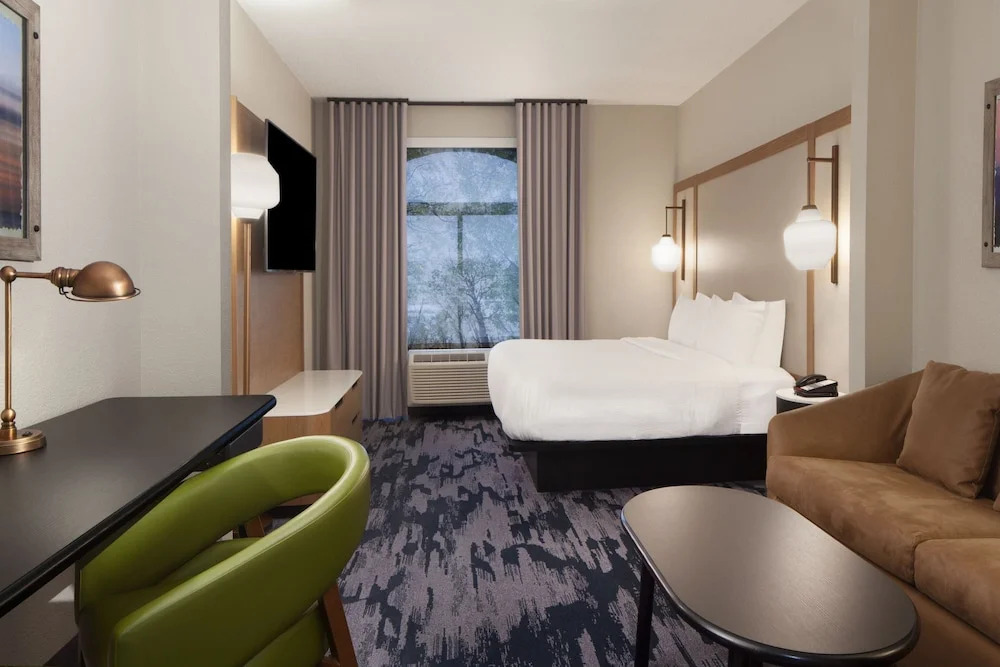 Wingate by Wyndham Charleston