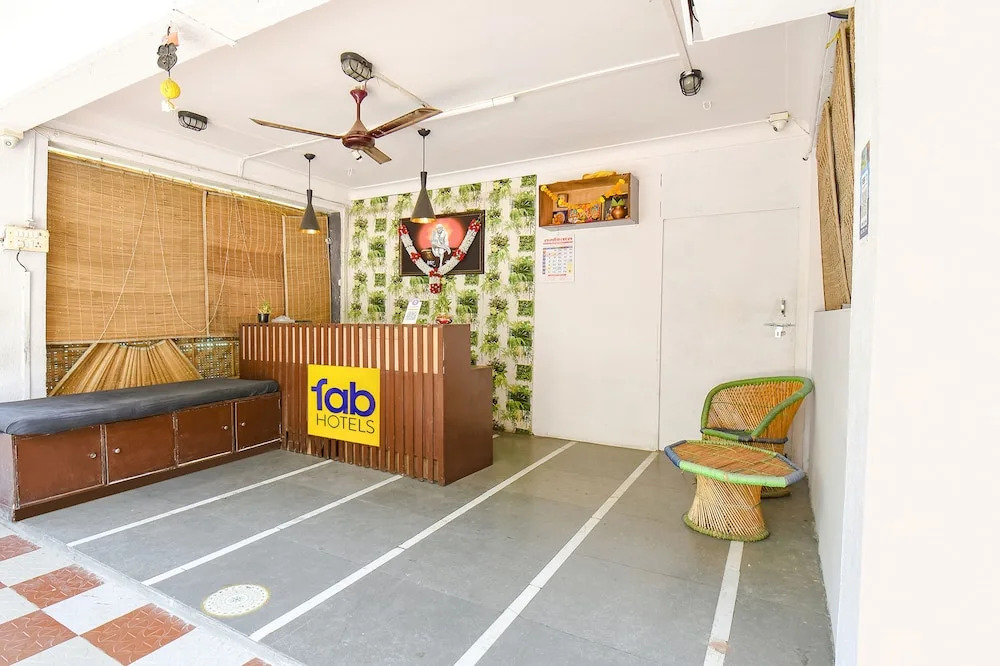 Fabexpress Sai Inn