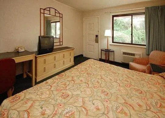 Poughkeepsie Inn