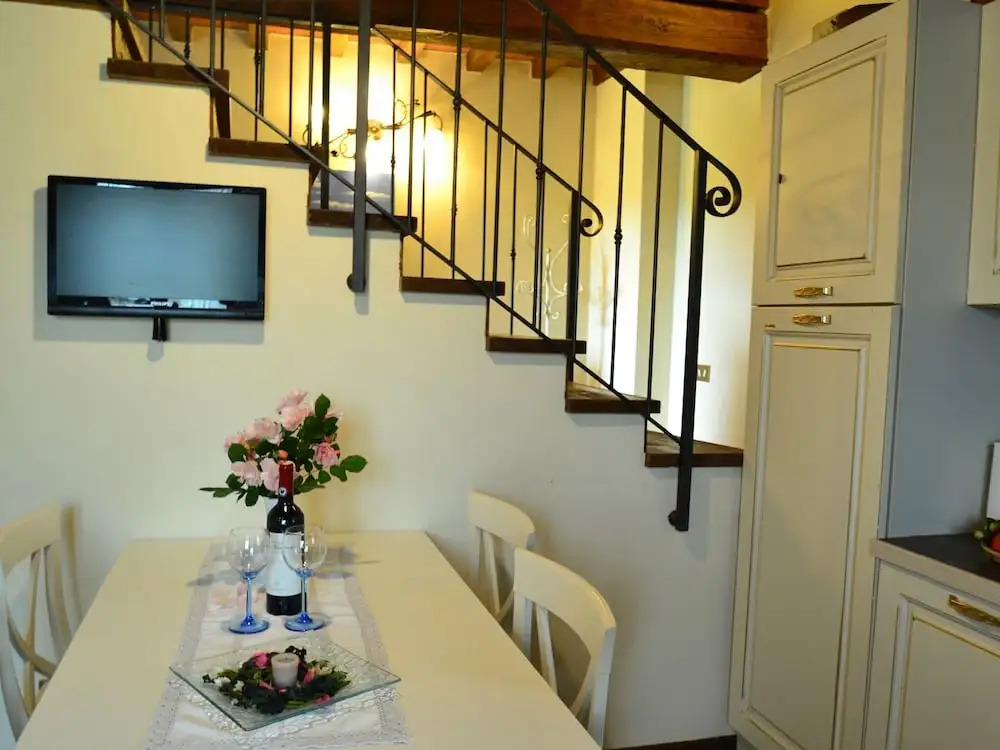 Delightful Holiday Home With Garden, Pool, Heating, Parking