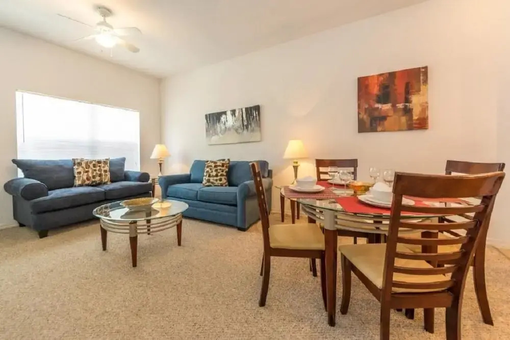 3 Bedroom Budget Home - Private Pool