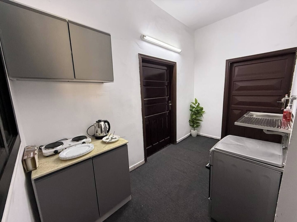 Anbriya Apartments, شقق العنبرية