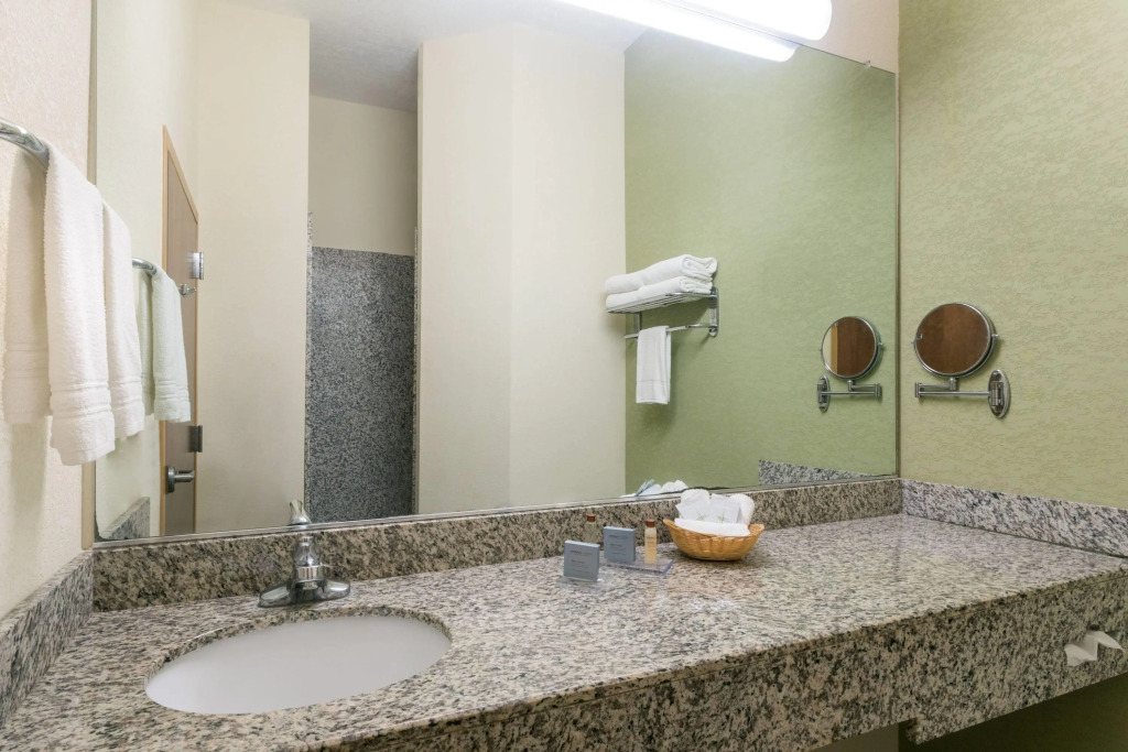 Hawthorn Extended Stay by Wyndham Kingsland Kings Bay Naval