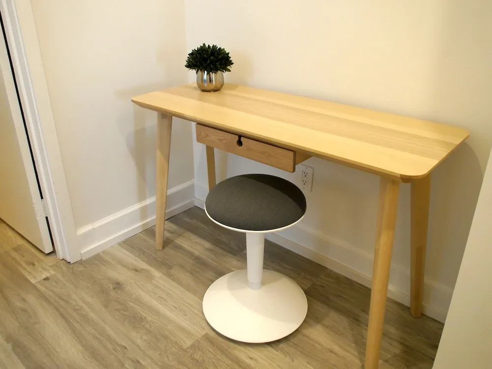 Newly Renovated 2BR Townhome