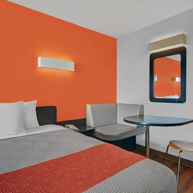 Motel 6-Cutler Bay, FL
