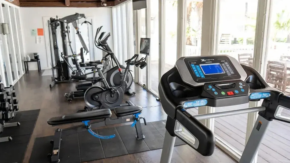 Fresh &bright 1br Condo Poolview & Steps To Beach 1 Bedroom Condo
