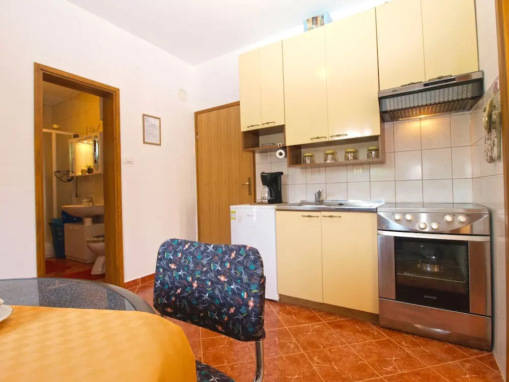 Apartment 91
