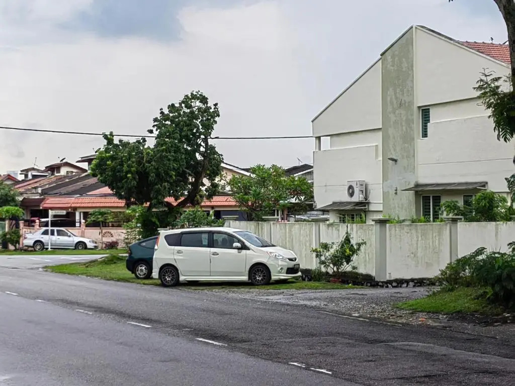 GENIEHOME No10 CLASSIC HOME 5BR6B free Wifi at SS2 PJ