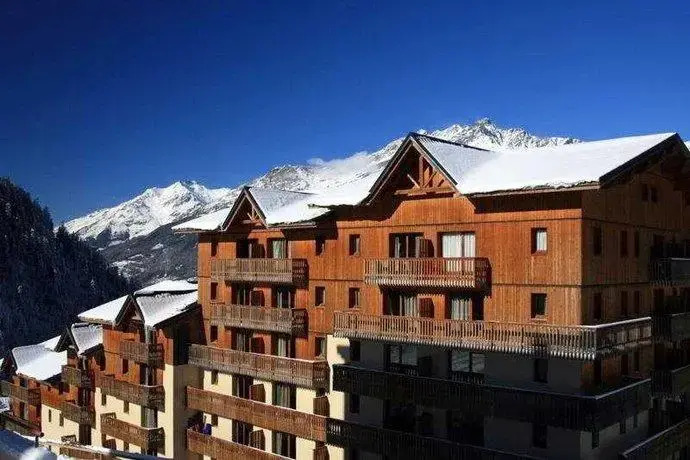 Le Chalet Club