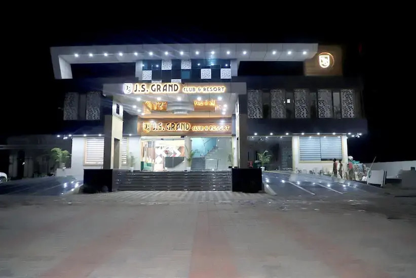 Js Grand Club And Resort