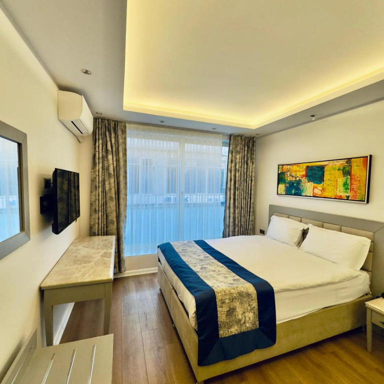 Regency World Suite