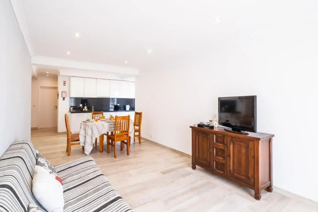 #089 Lovely Flat near Beach Olhos de Agua