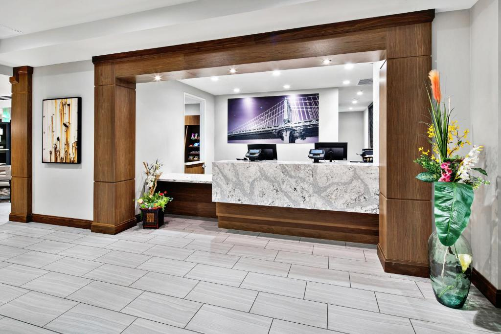 Staybridge Suites Irvine - John Wayne Airport by IHG