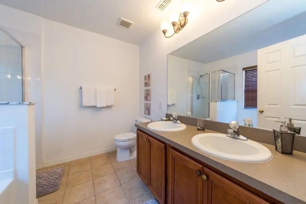 Perfect Lake View 10 Min To Disney! 3 Bedroom Townhouse