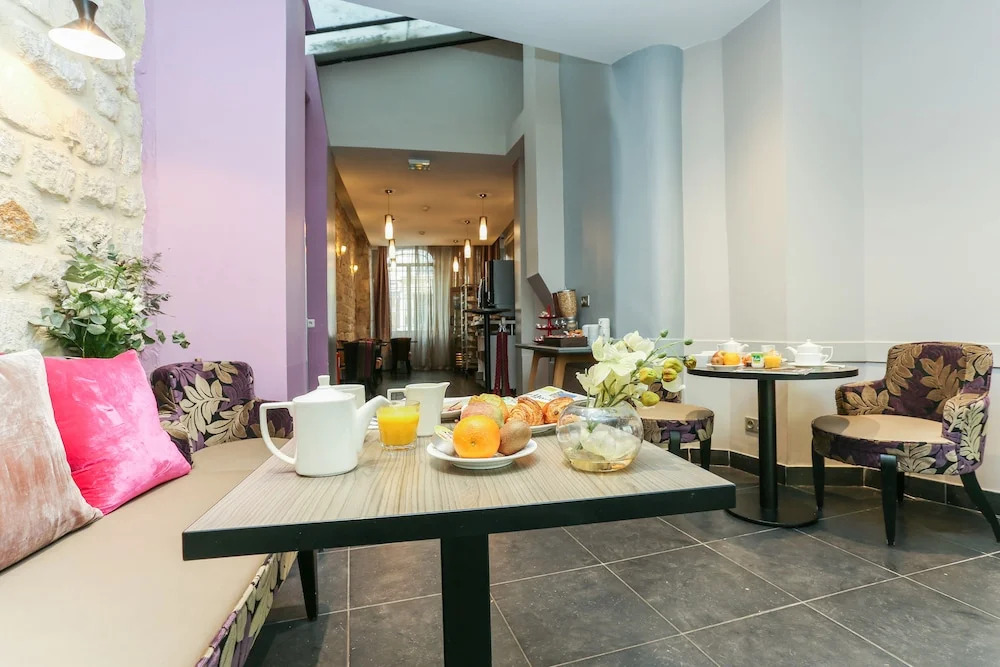 Appart Hotel Avalon Paris Gare du Nord