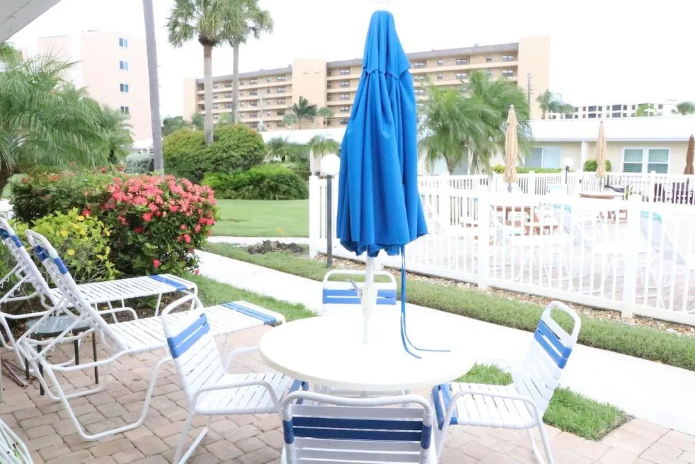 Jamaica Royale 076 - 2 Br Condo