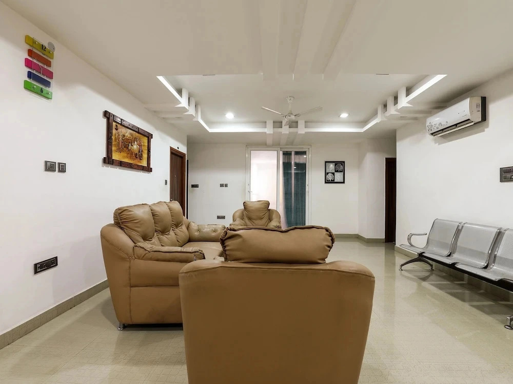 Akhand Homes by OYO Rooms