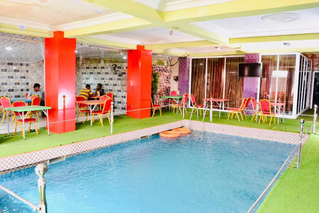 Limoh Suites