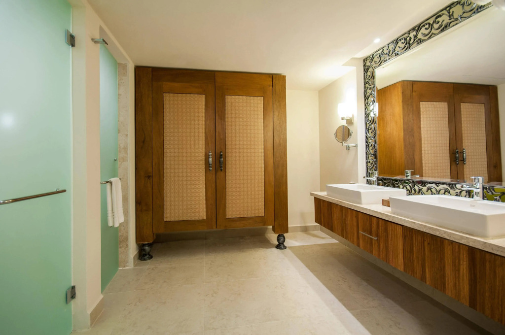 Almar LGBT Luxury Resort