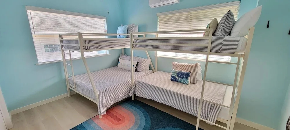Blue Heron Bungalow 3 Bedroom Home by Redawning