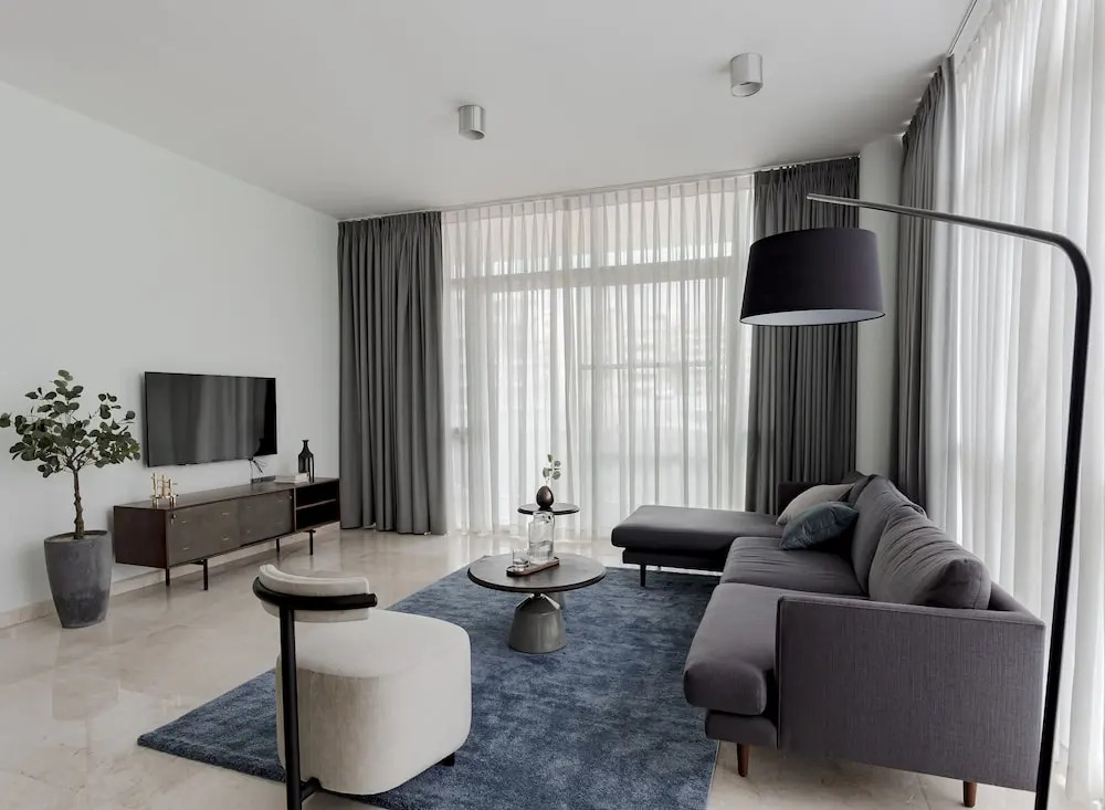 Blue Arch - Luxury Serviced Apartment in Central Saigon