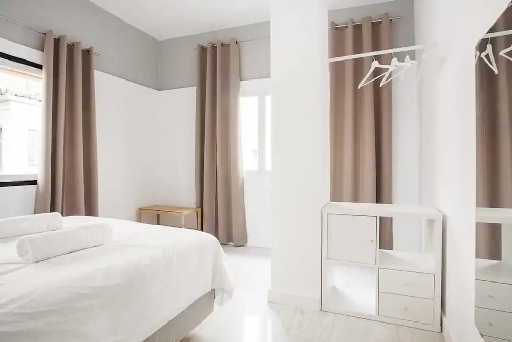 Stunning Renovation In Plaka For 4Guests