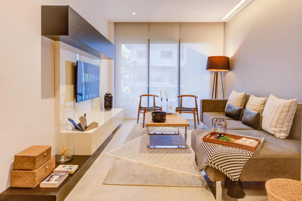 Sailview 801 Romantic Zone Rooftop Pool Ocean Views