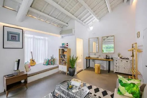 52 Hertz Boutique Guest House