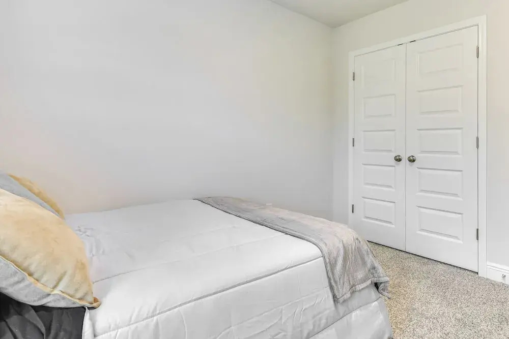 8 Mi to Dtwn Pensacola: Modern Escape w/ Patio!