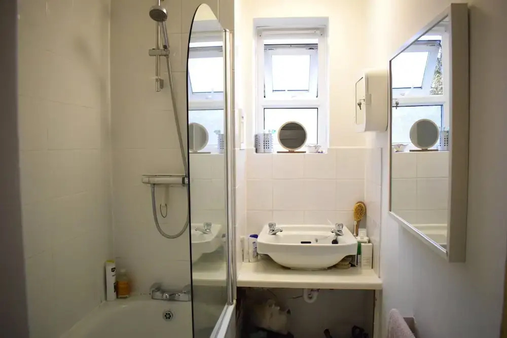 2 Bedroom Apartment in West London