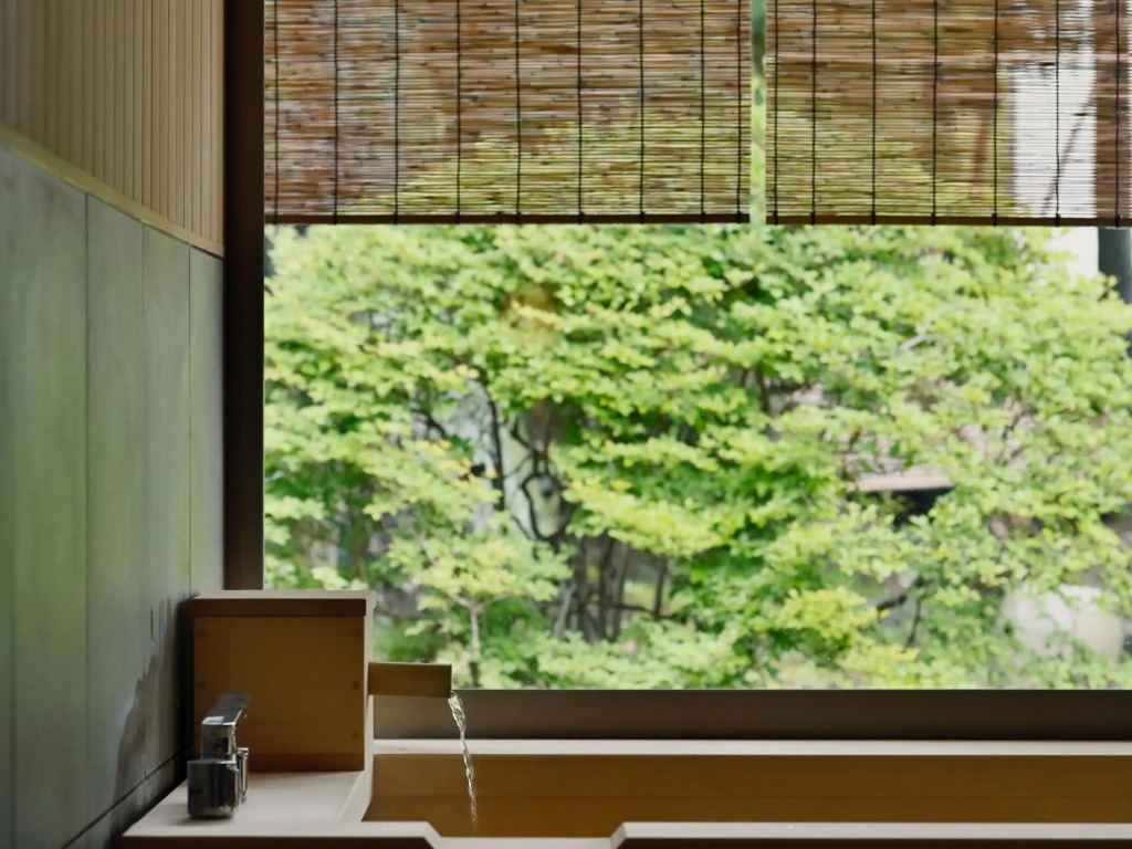 Awara Onsen Kofu Yuden Beniya