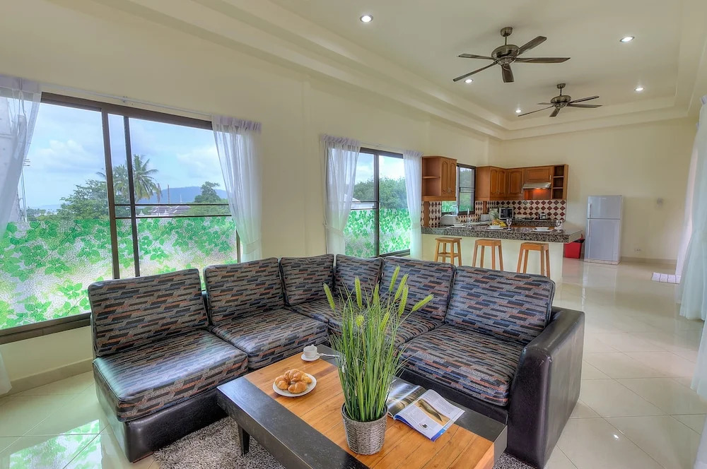 Seaview Tropical 3BR Pool Villa
