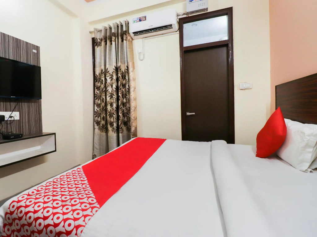 OYO 29712 Hotel City Residency