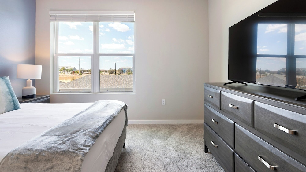 Landing Furnished Apartments Davenport near Northeast Regional Park