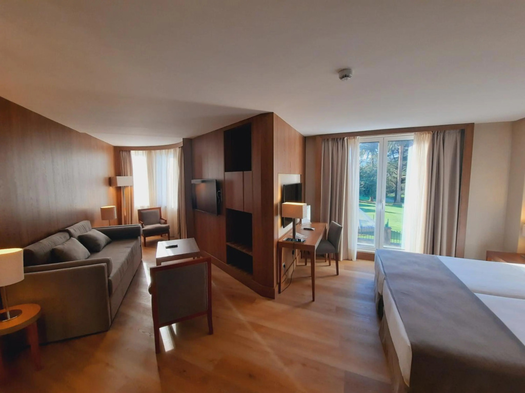 Отель Gran Hotel Balneario De Puente Viesgo