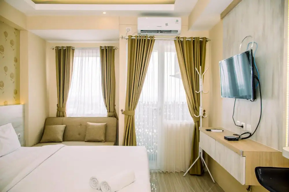 Simple And Cozy Studio Apartment At Urban Heights Residences