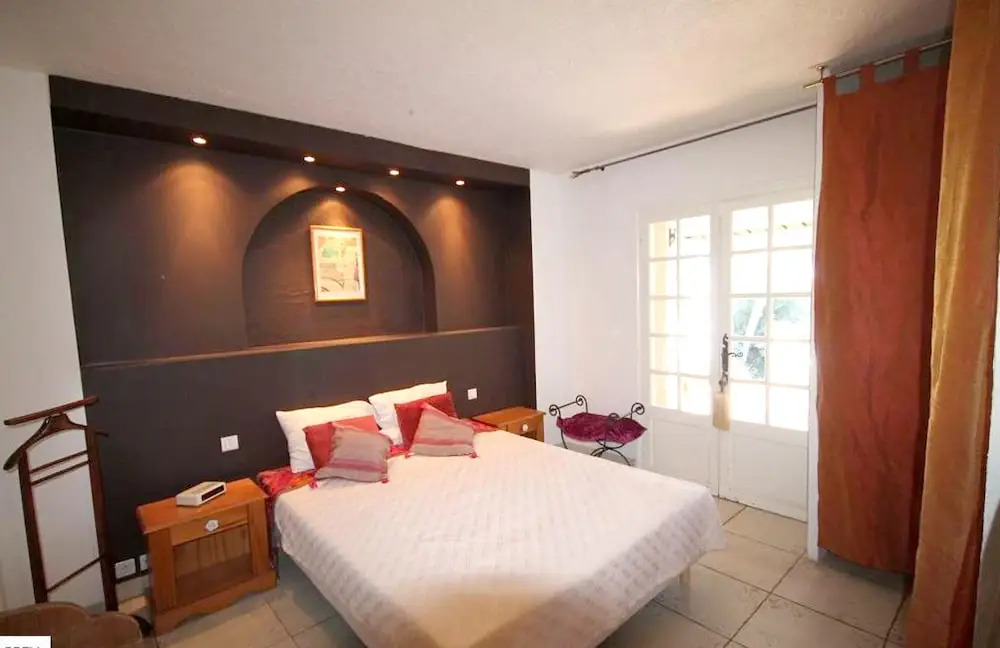Villa With 5 Bedrooms In Antibes With Shared Pool And Enclosed Garden 1 Km From The Beach