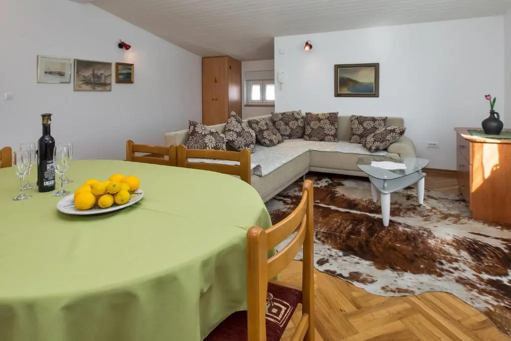 Apartments Iskra