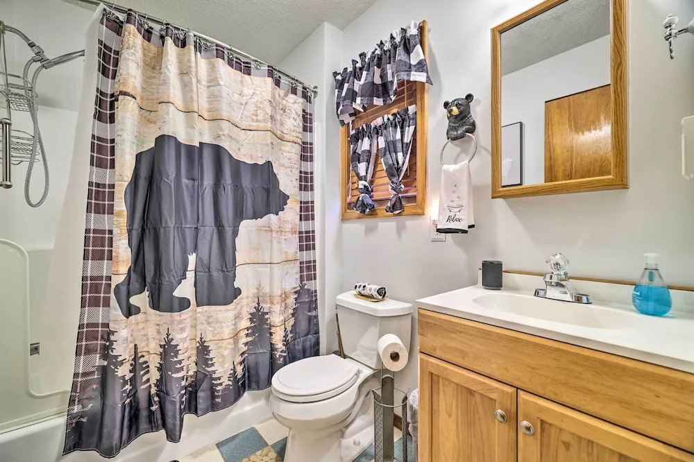 Cozy Tobyhanna Home w/ Community Amenities!