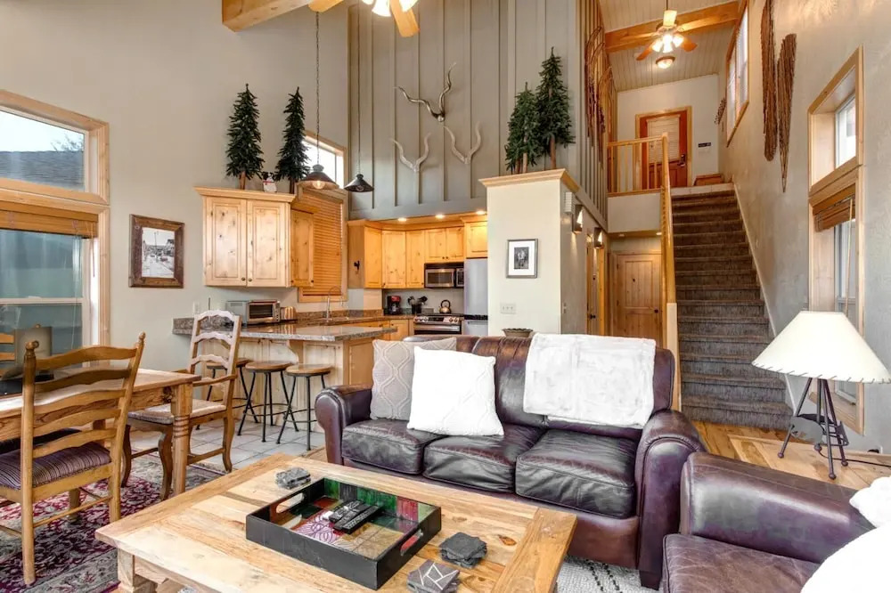 Empire Avenue Townhomes by KBM
