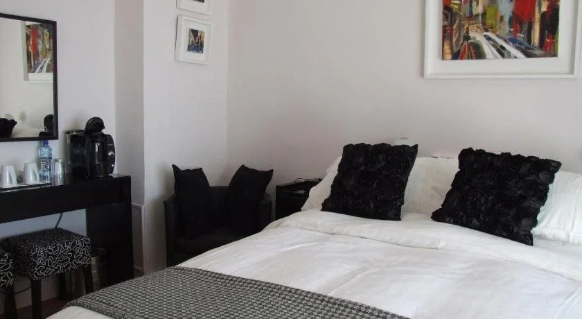 Cranny's B&B