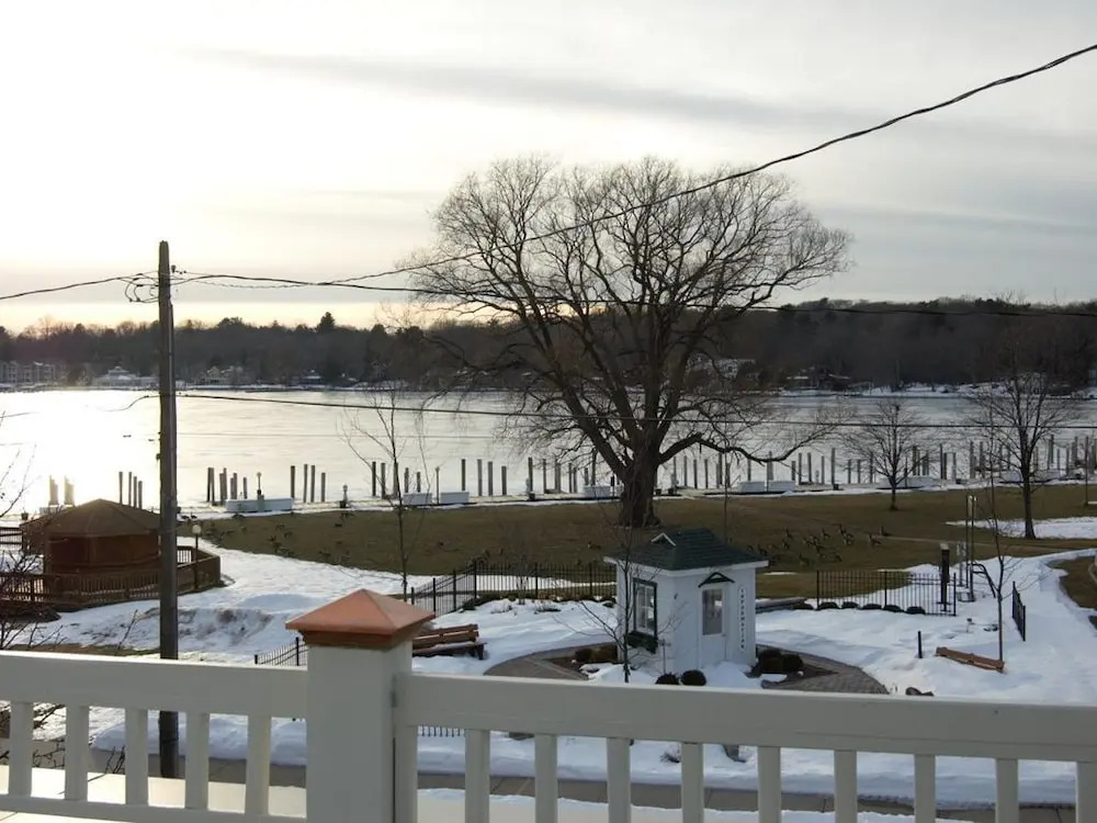 Lakeview Getaway