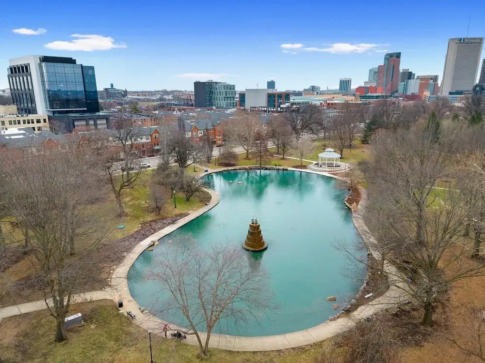 North Pearl Residences 874