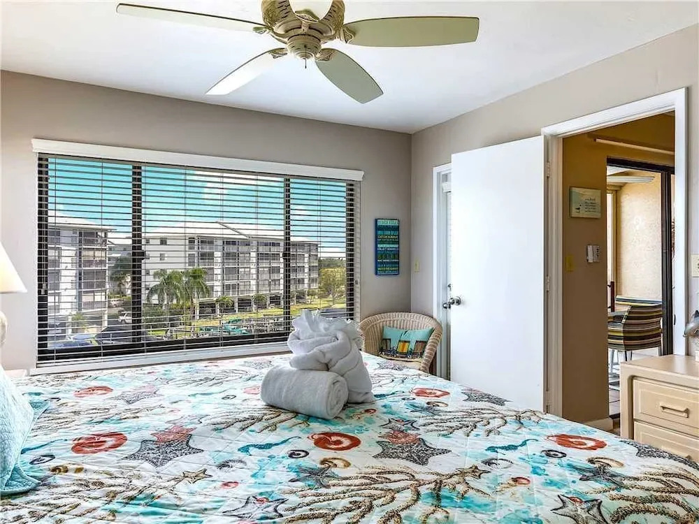 Santa Maria II 301 - Three Bedroom Condo